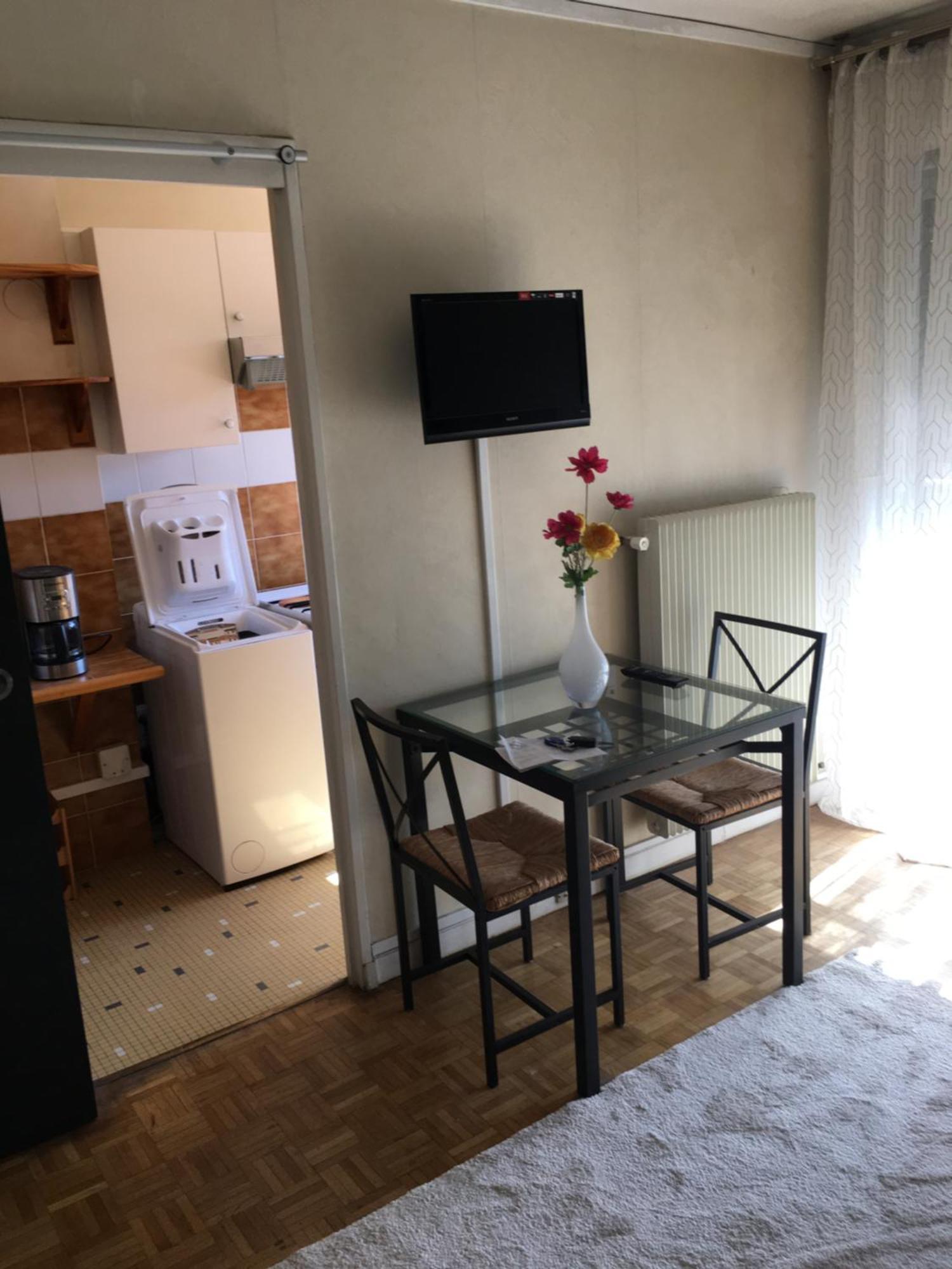 Studio Meuble Apartamento Charenton-le-Pont Exterior foto